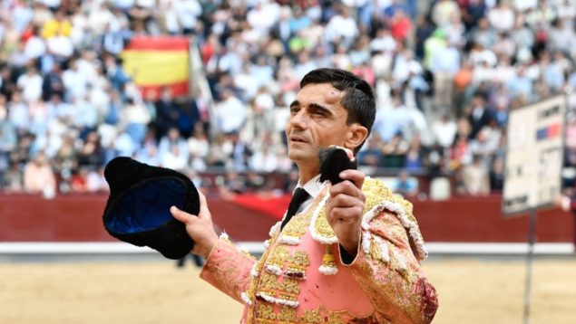 Paco Ureña corta una meritoria oreja en la Corrida de la Prensa de Las Ventas