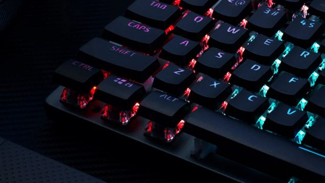 El teclado gaming mecánico y con iluminación RGB que arrasa entre los gamers ¡ahora con casi 50€ de descuento!