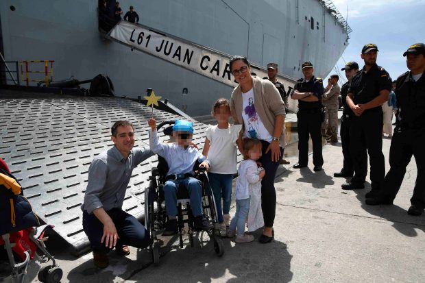 ‘Comandante por un día’: la Armada cumple el sueño de Jaime, un niño de 6 años con un tumor cerebral