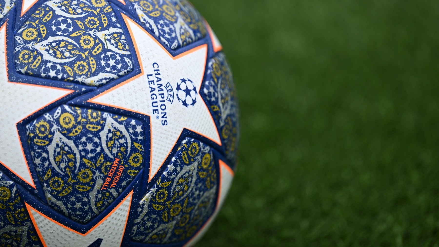 El balón de la Champions League. (AFP)