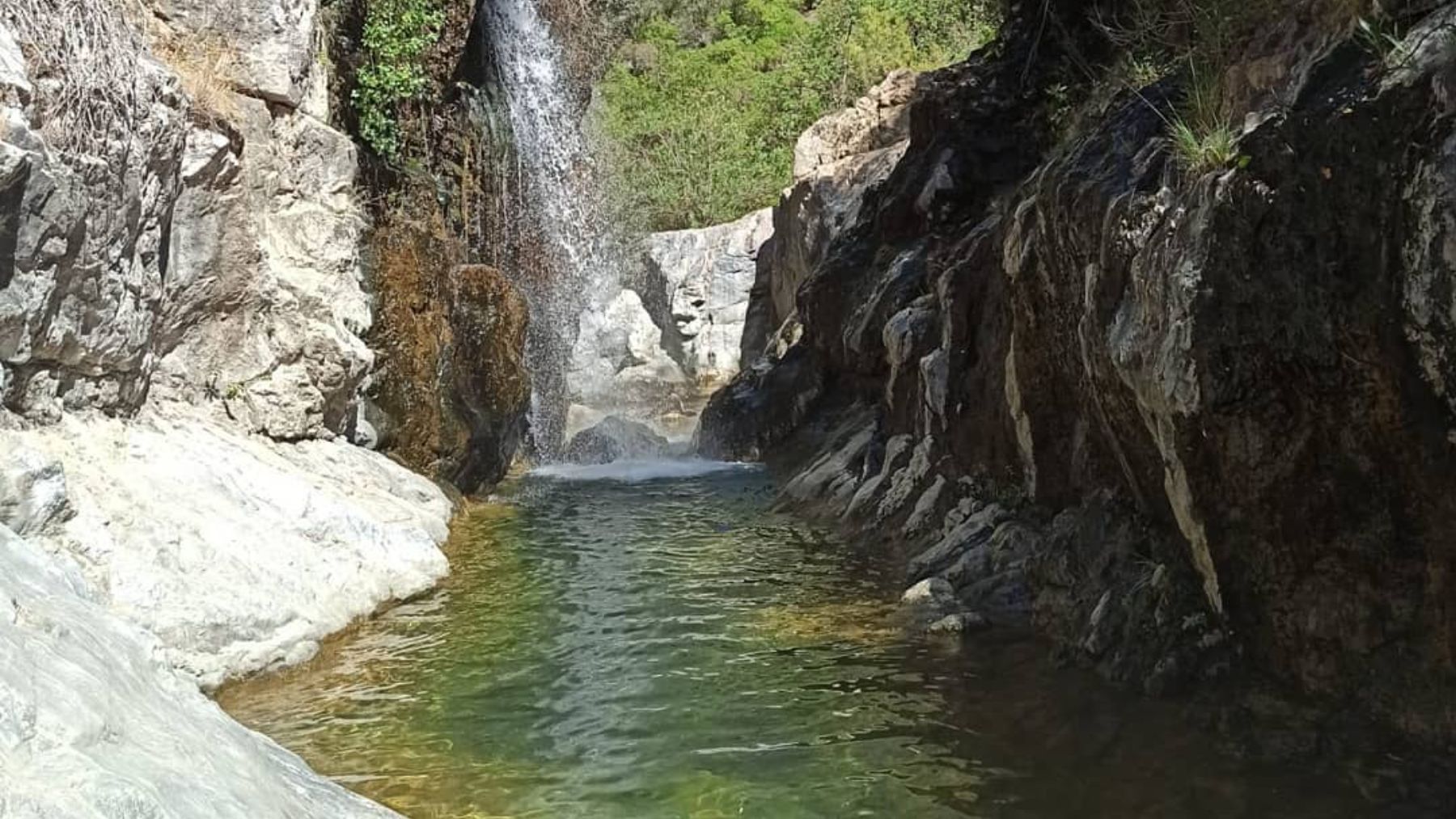 La piscina natural que debes conocer este verano / Foto: Instagram