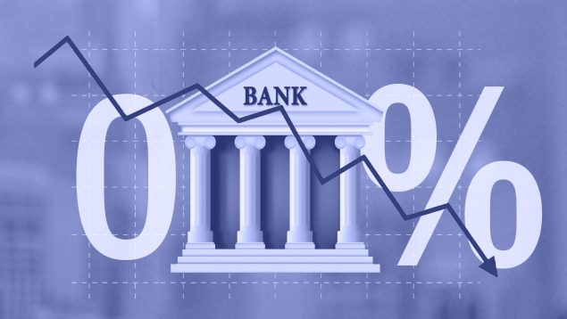 Por qué los bancos no pagan por los depósitos y siguen esperando una crisis