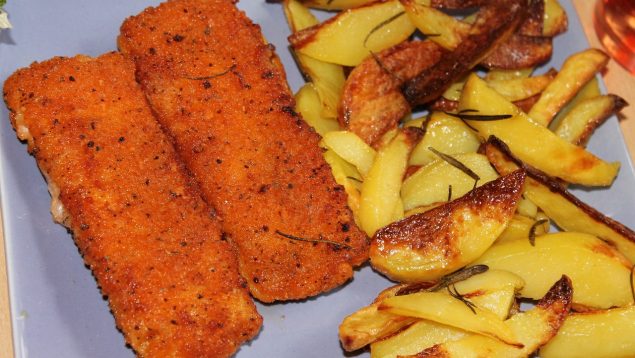 Alerta sanitaria por los palitos de pescado del supermercado: los nutricionistas se ponen serios