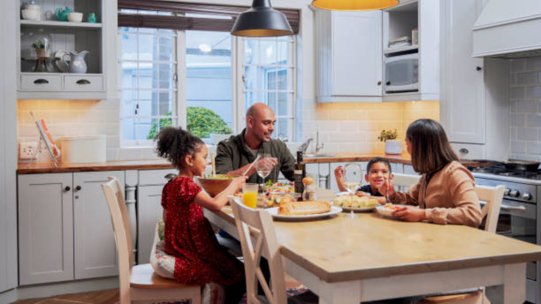 Pautas a seguir para desarrollar el hábito de cenar en familia