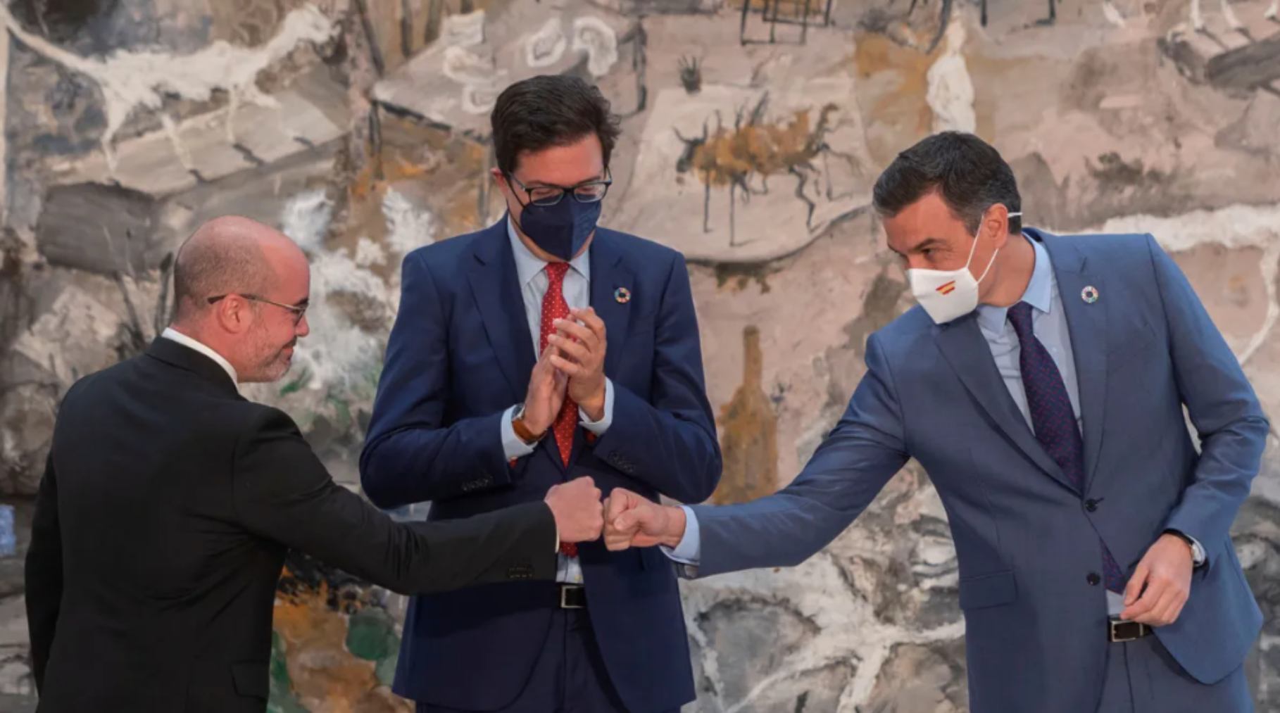Francisco Martín, con Pedro Sánchez y Óscar López.