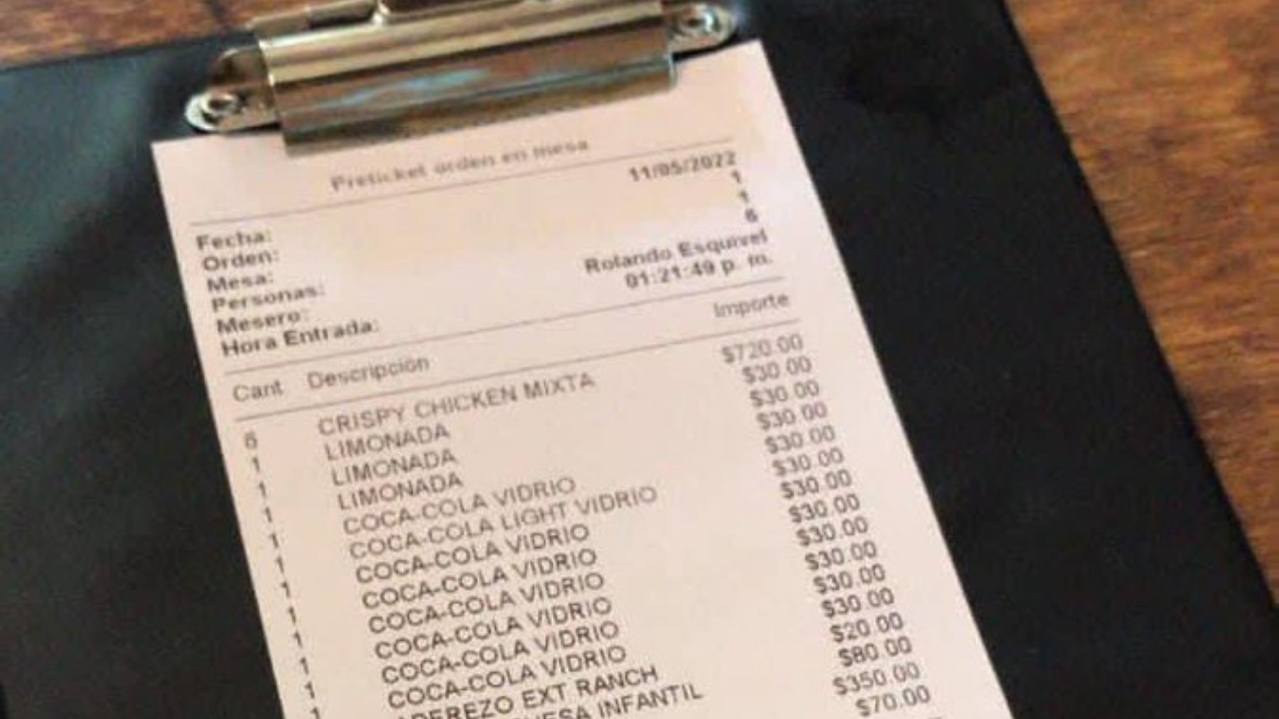 Un restaurante crea una polémica por el ticket mostrado a los clientes