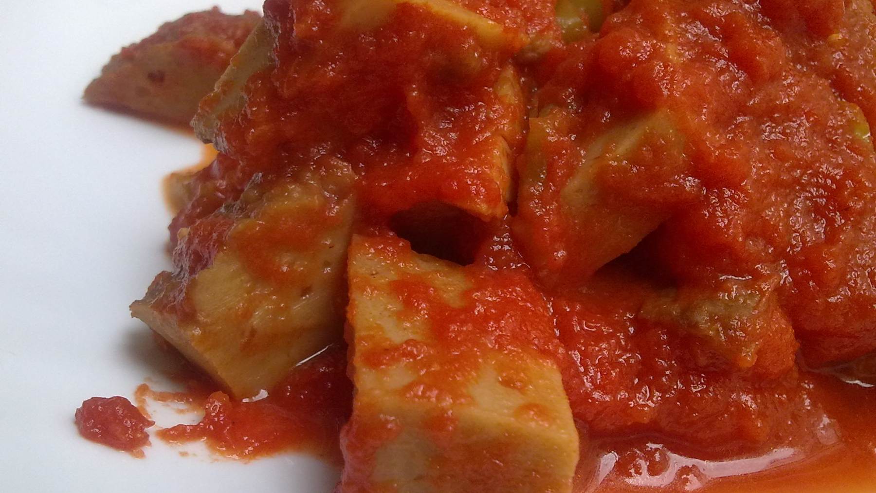 Seitán con salsa de tomate