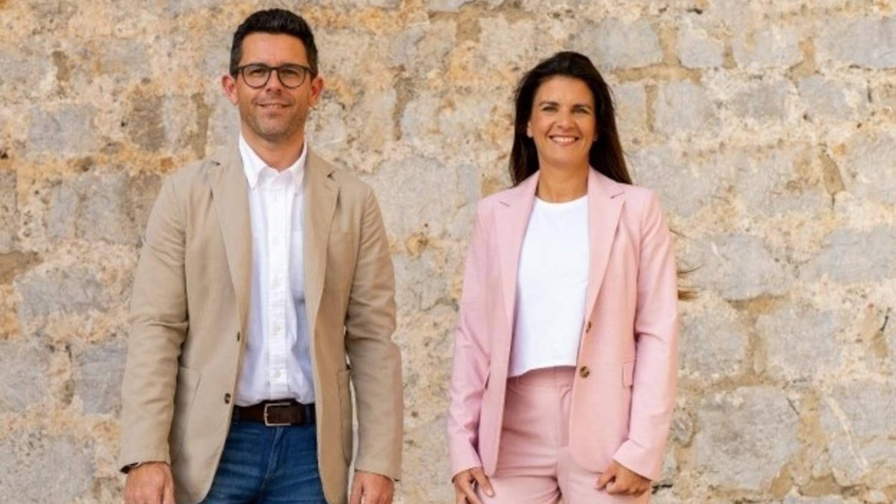 Rafa Triguero (PP), nuevo alcalde de Ibiza, junto a la concejal Laura Planells.