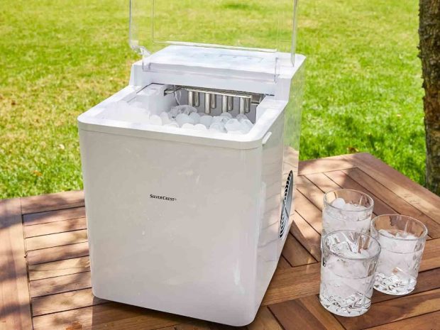 Lidl rebaja la máquina de hielo para hacer cubitos en casa en minutos