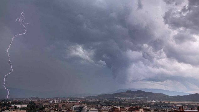 Ya ha llegado: un ‘tobogán térmico’ que preocupa a la AEMET está ya en España