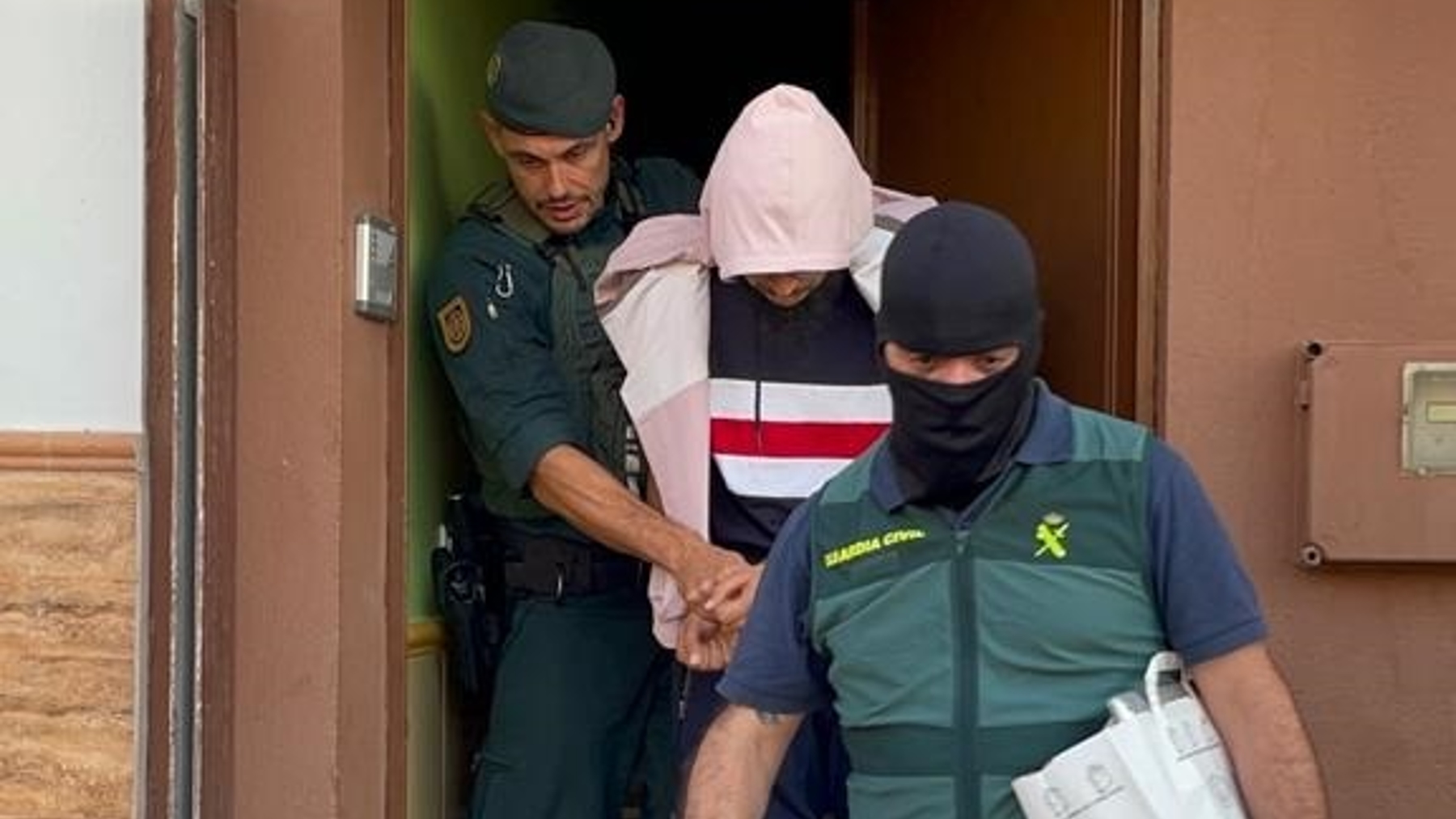 Marroquí detenido en Lucena del Puerto (Huelva) por difundir propaganda de DAESH (GUARDIA CIVIL).