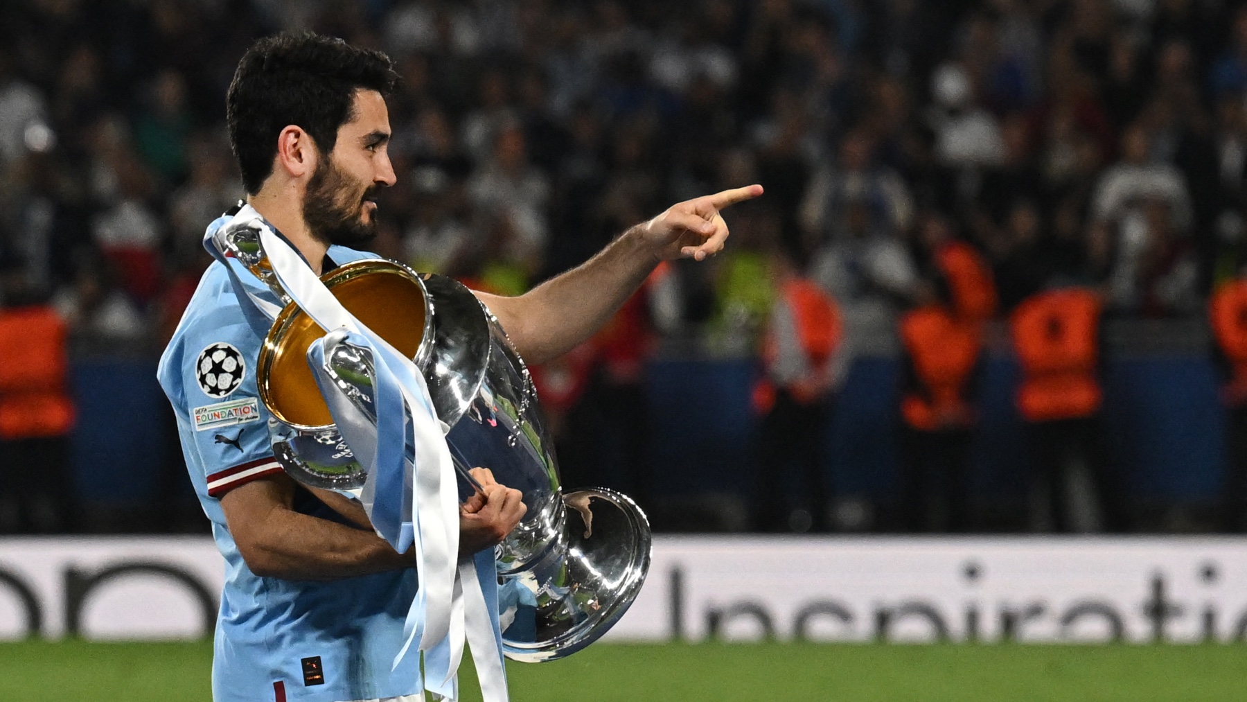 Gündogan celebra el título de Champions League con el Manchester City. (AFP)