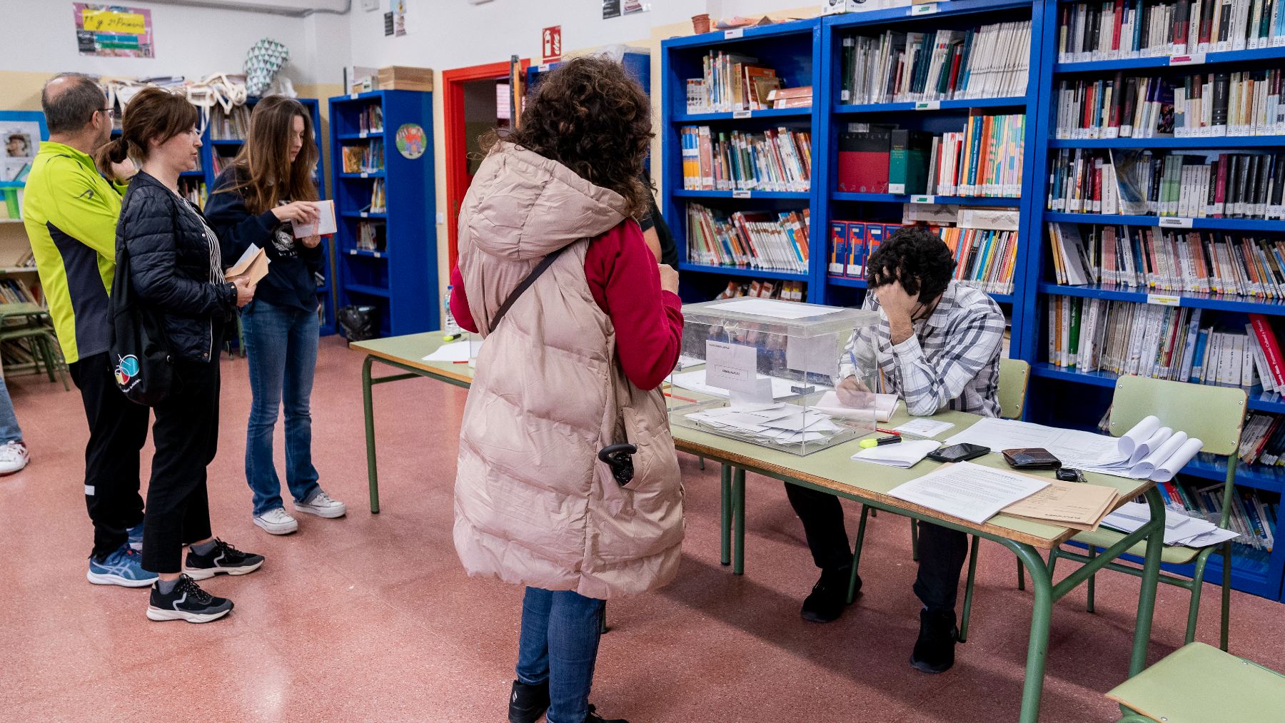 Imagen de una mesa electoral en las últimas elecciones. (Europa Press)