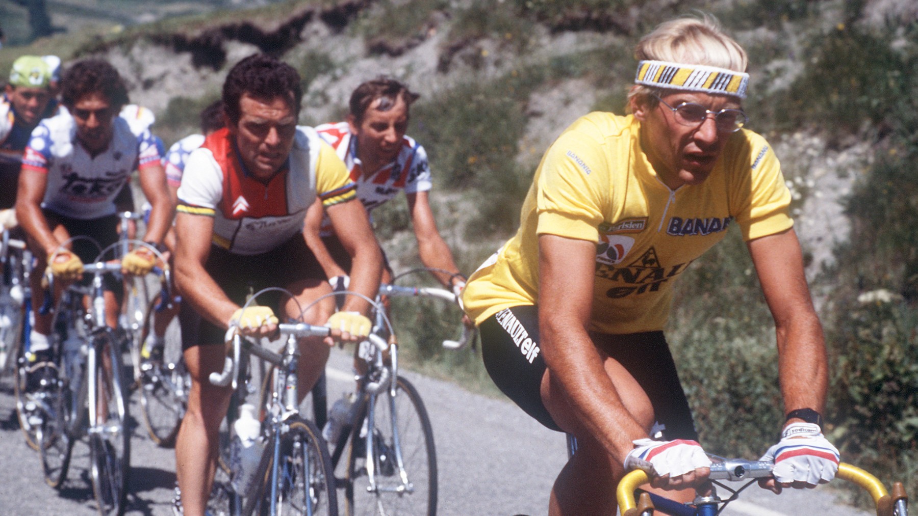 Laurent Fignon liderando el Tour de Francia. (AFP)