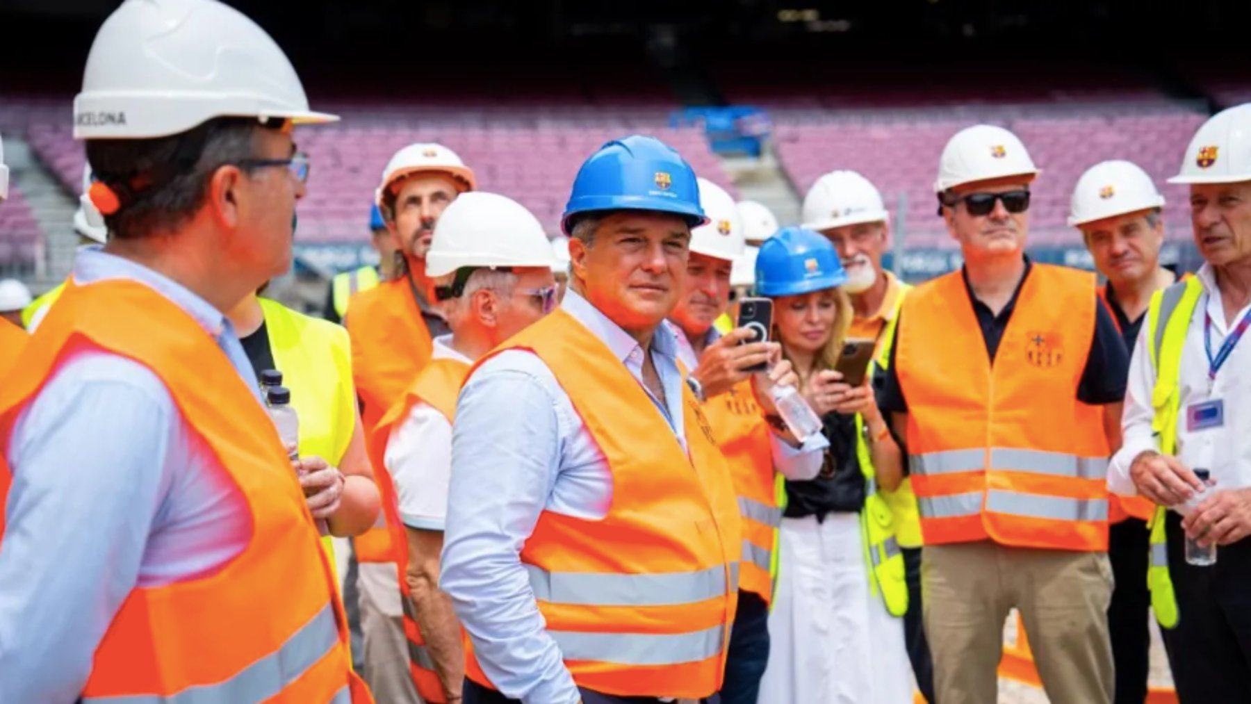 Joan Laporta en su visita a las obras del Spotify Camp Nou. (fcbarcelona.es)