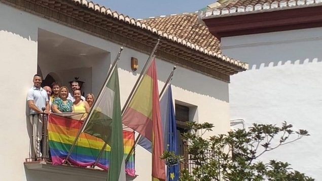 Vox bandera LGTBI Granada