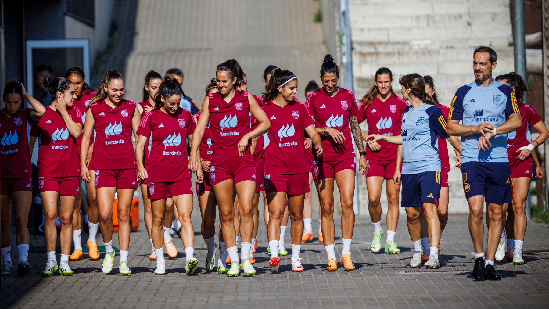 Las jugadoras de la selección española, en un entrenamiento. (RFEF)