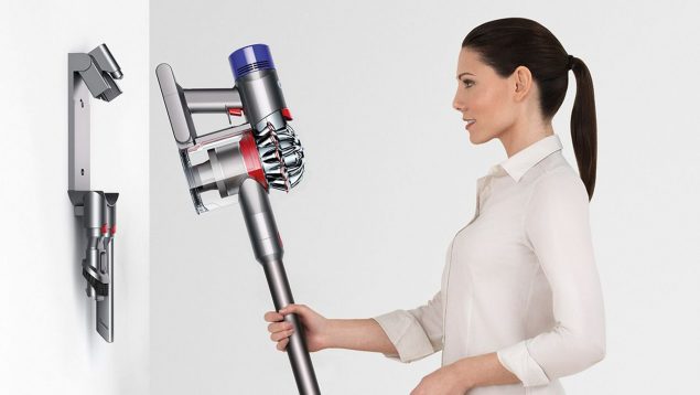 ¡Ofertón Dyson! La deseada aspiradora sin cable Dyson V8 cuesta menos de 280€