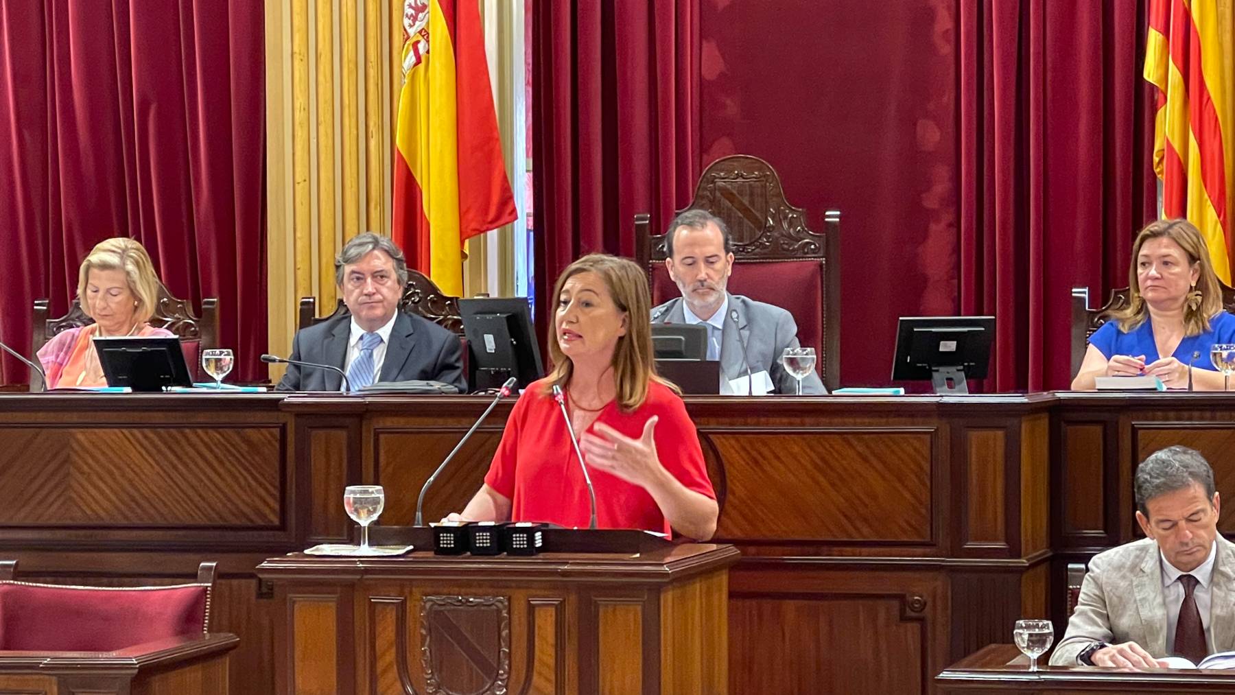 La ex presidenta del Govern Francina Armengol, durante su intervención. P. SERRA