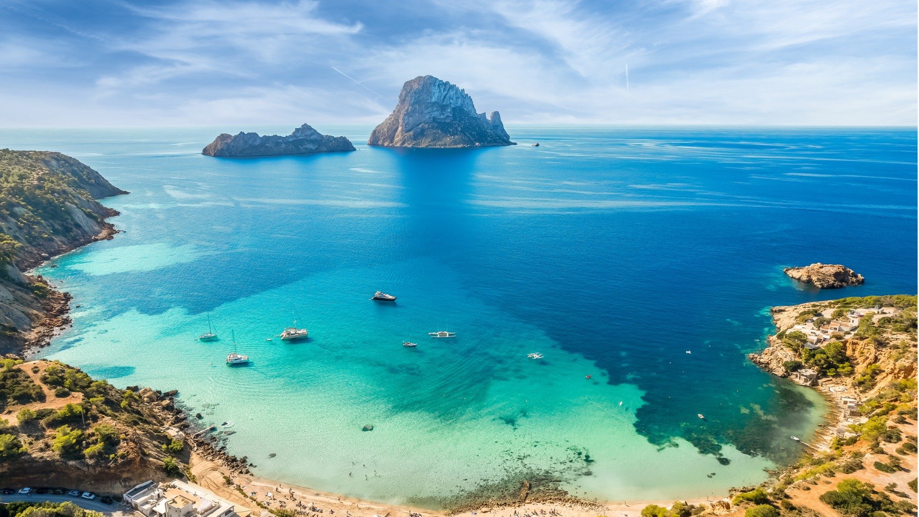 El paraíso de España que muy pocos conocen: una cala con aguas cristalinas