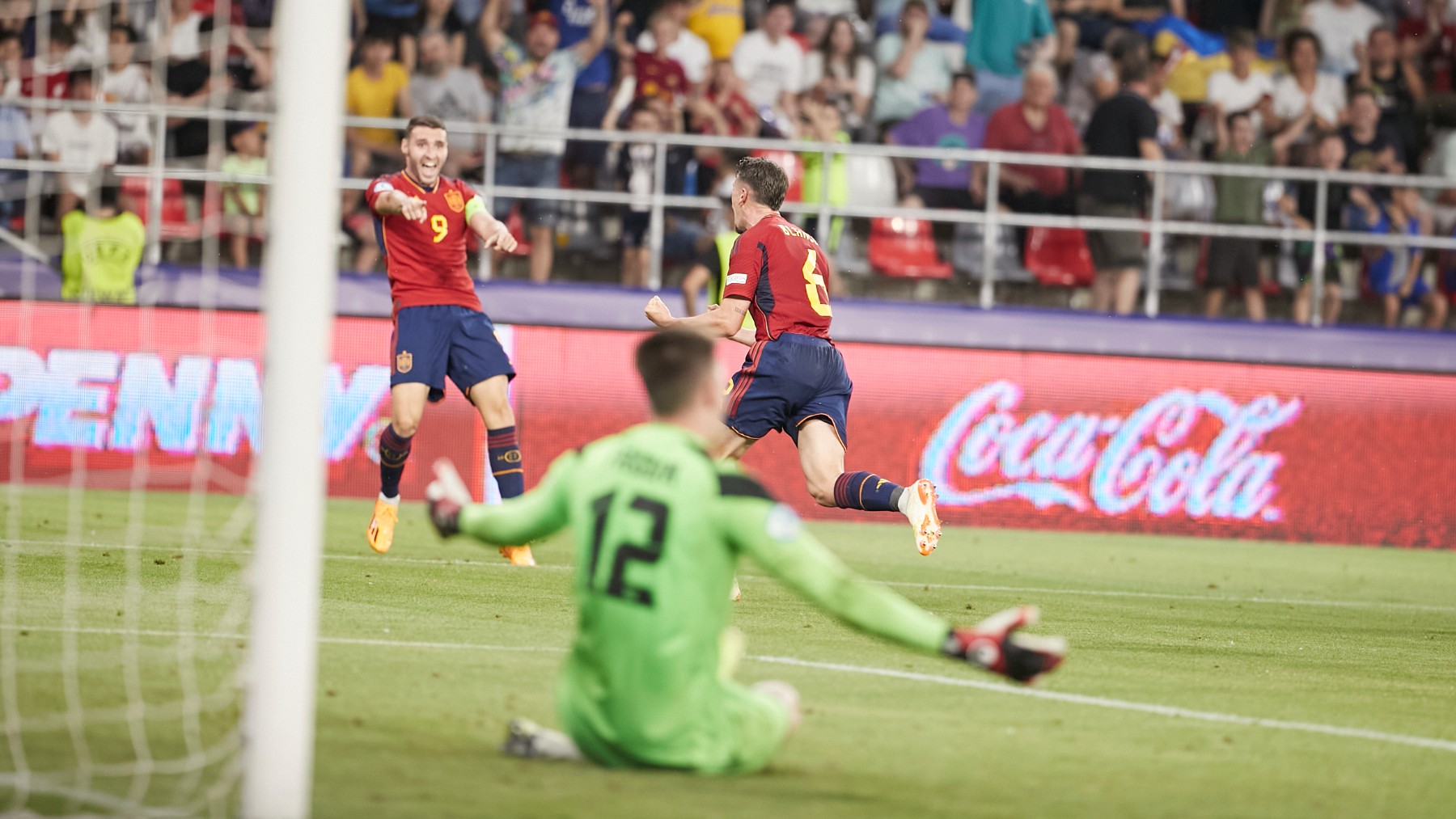 Abel Ruiz y Antonio Blanco celebran un gol de España (RFEF)