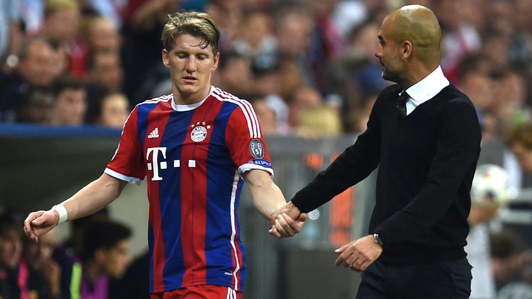 Schweinsteiger y Pep Guardiola, durante su etapa juntos en el Bayern. (AFP)