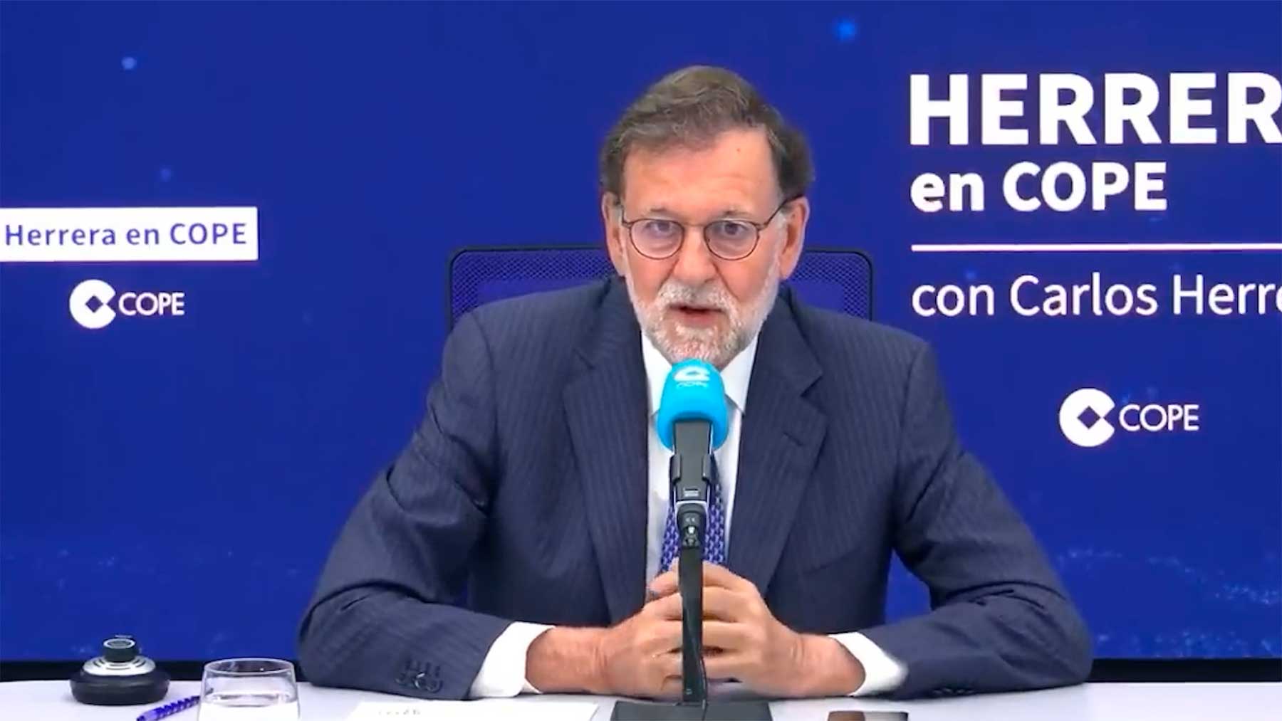 Mariano Rajoy, expresidente del Gobierno, durante la Mariano Rajoy lo vuelve a hacer: así responde cuando le preguntan cómo está