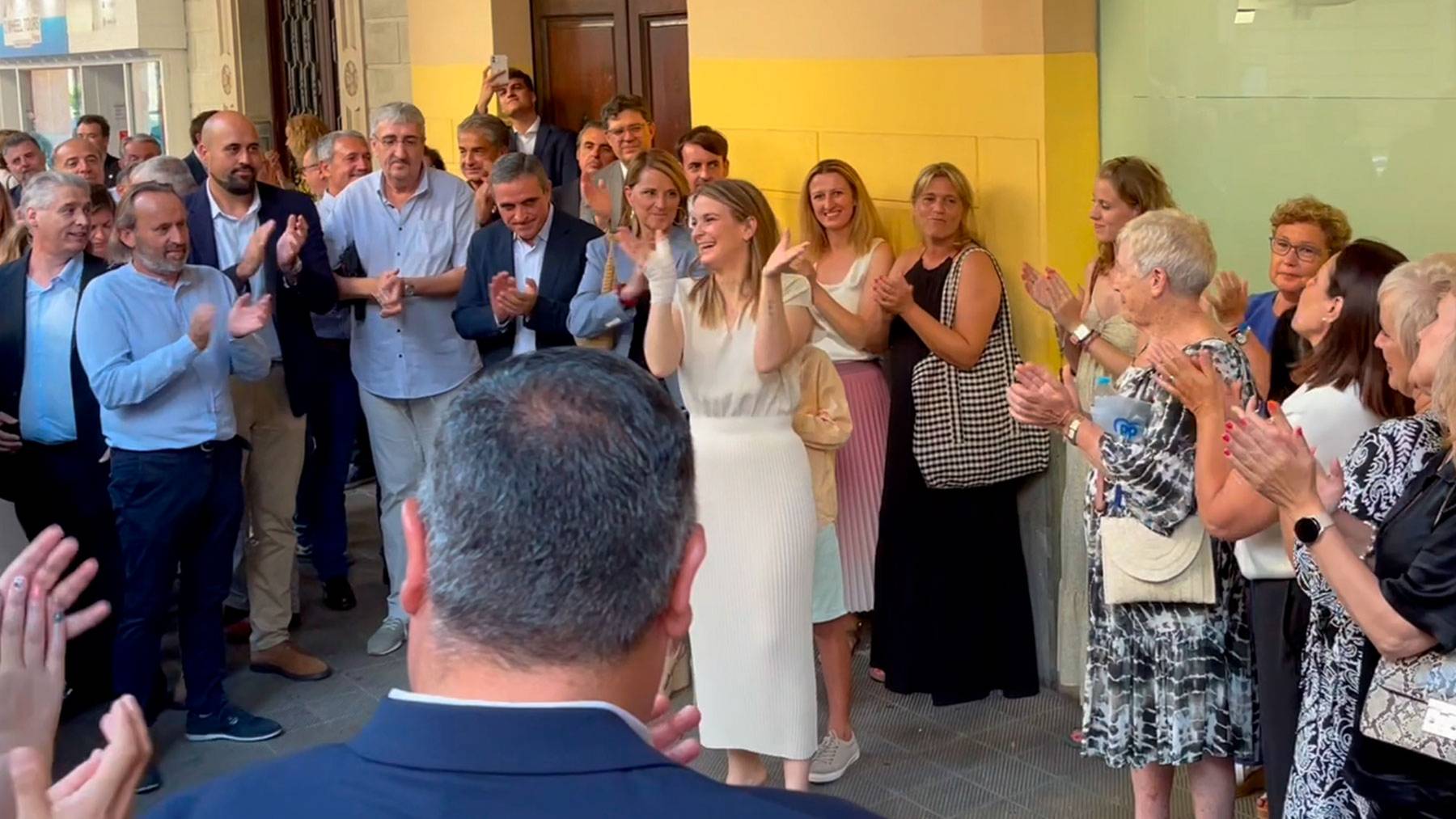 El PP de Baleares inicia la campaña electoral con una gran ovación a Marga Prohens