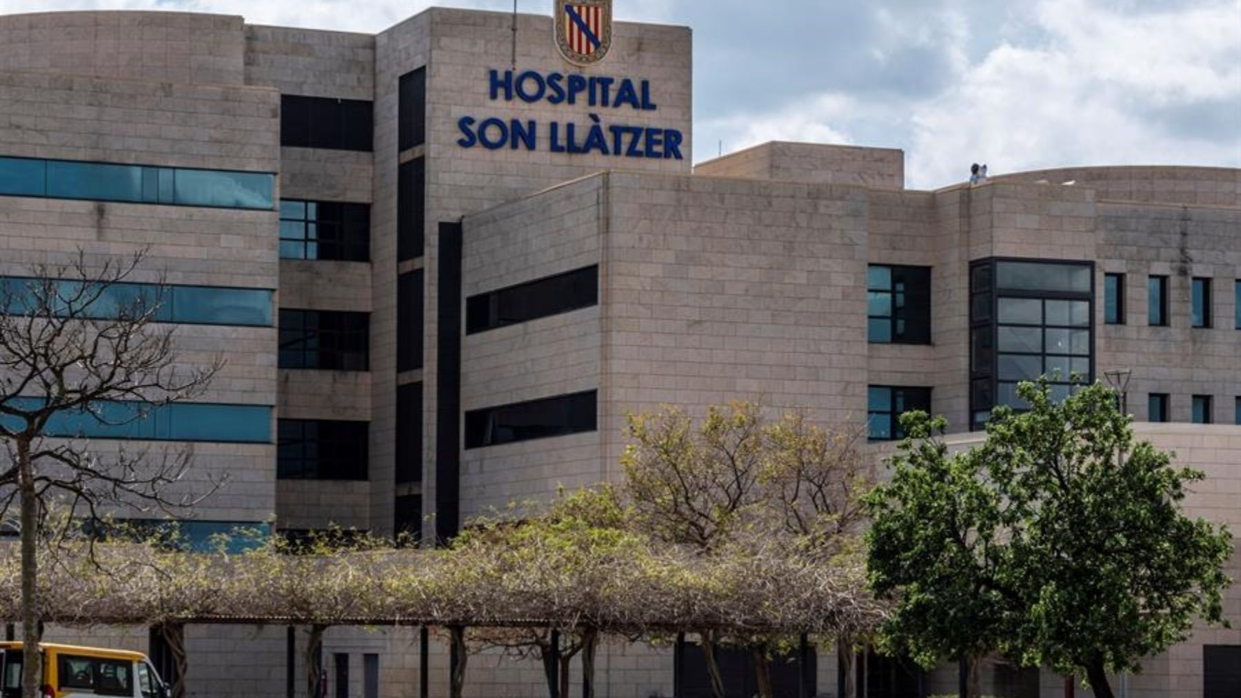 Usuarios del Hospital Son Llàtzer de Palma soportan más de 27 grados por una avería en el aire acondicionado