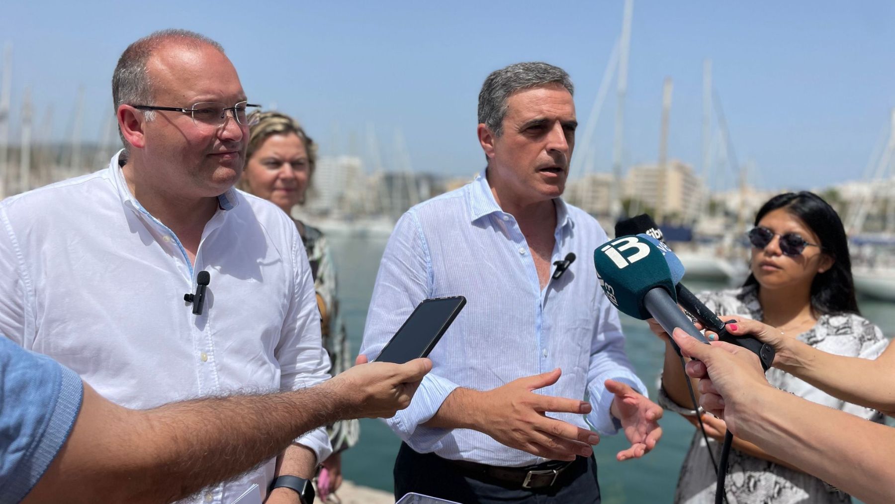Marí Bosó con Miguel Tellado en el Club Náutico de Palma.