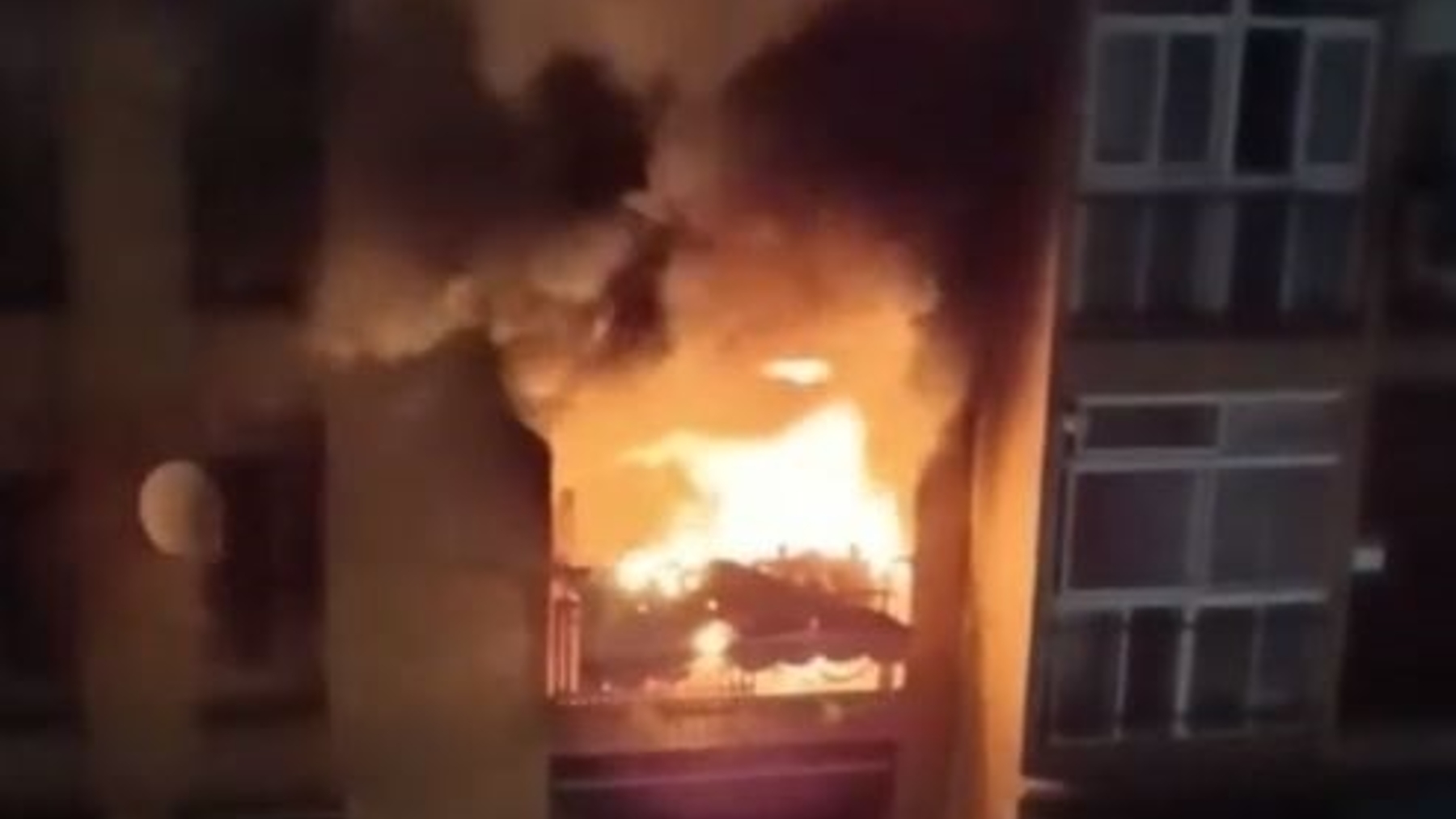 Incendio del piso de Granada en el que murió un niño de 6 años (POLICÍA LOCAL DE GRANADA).