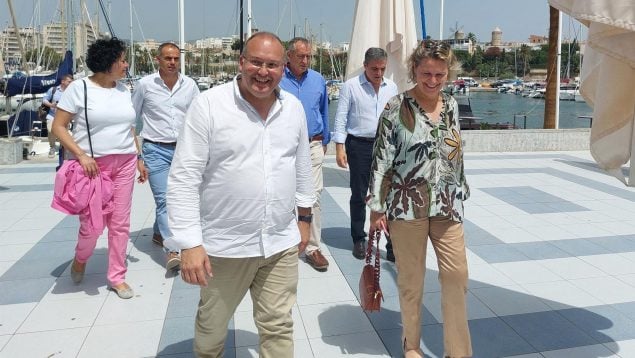 Miguel Tellado junto a María Salom en el Club Náutico de Palma.