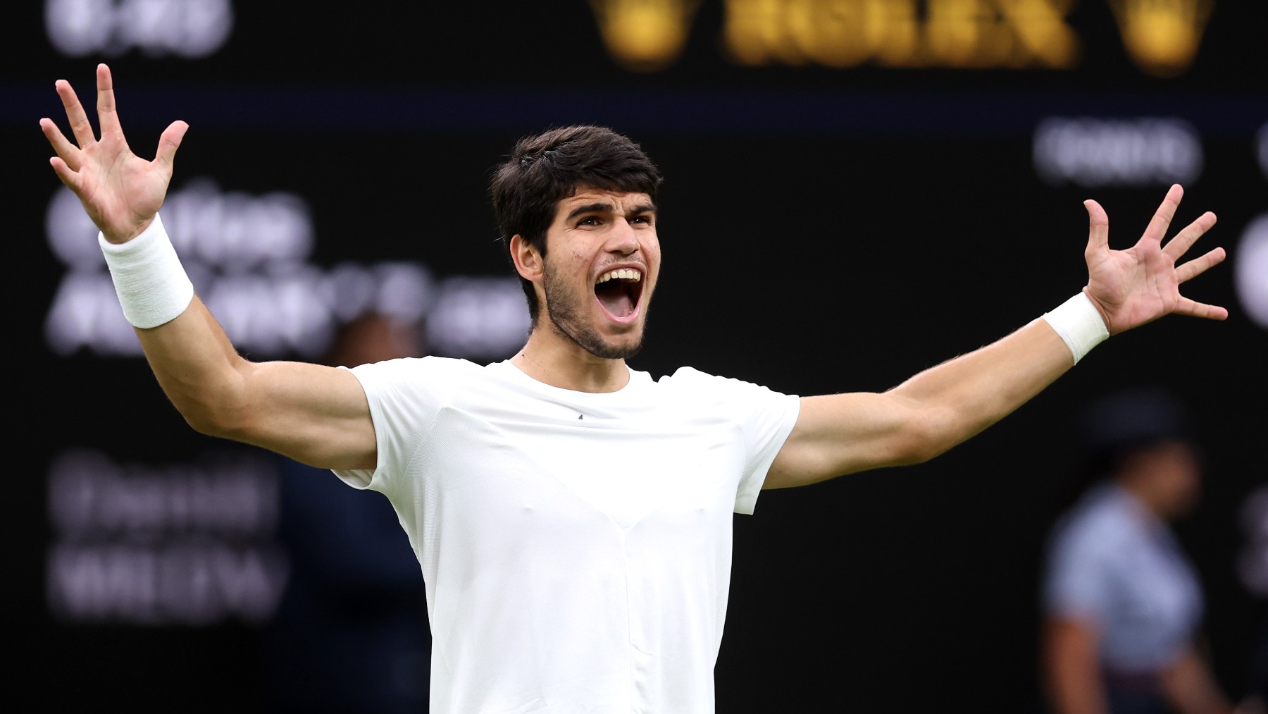 Alcaraz tras meterse en la final de Wimbledon (Getty)