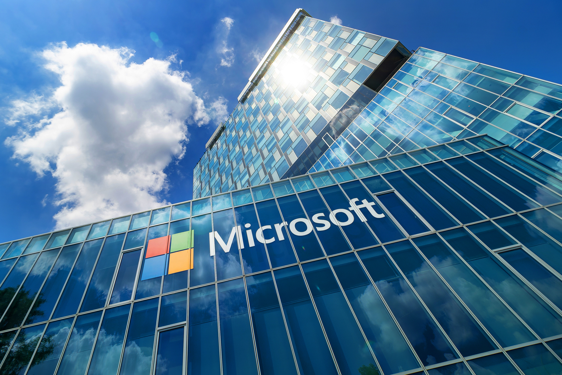 La Comisión Europea investigará por problemas de competencia a Microsoft al vincular ‘Teams’ y ‘Office’