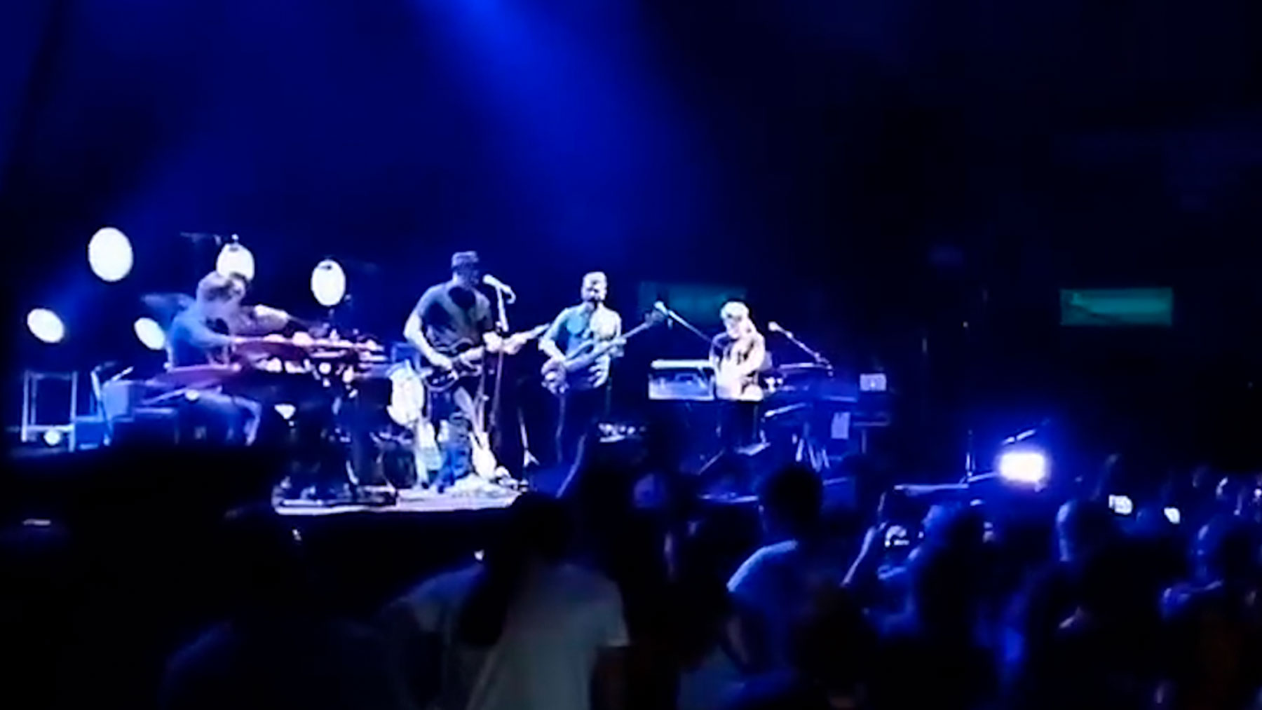 Andrés Calamaro durante un concierto en Tenerife