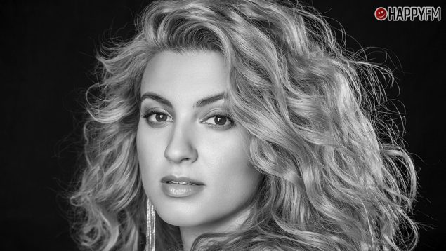 Tori Kelly.