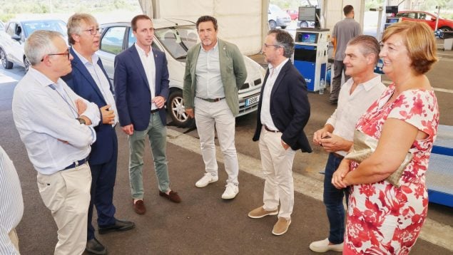 Llorenç Galmés visita la estación de la ITV de Calvià.