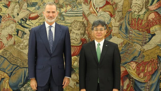El Rey Felipe VI Felipe recibe en audiencia al presidente Mundial del Grupo Fujitsu, Takahito Tokita