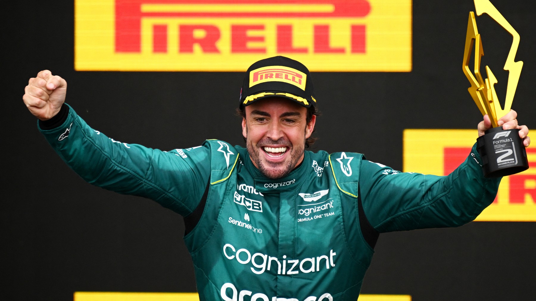 Fernando Alonso, eufórico tras lograr un podio esta temporada. (AFP)