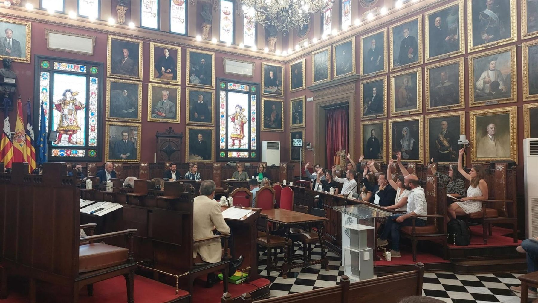 Pleno del Ayuntamiento de Palma de este jueves en el que PP y Vox han modificado la normativa lingüística municipal
