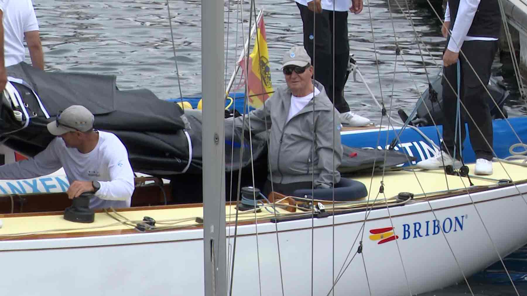 Juan Carlos I  a bordo del ‘Bribón’. (Fuente: Europa Press)