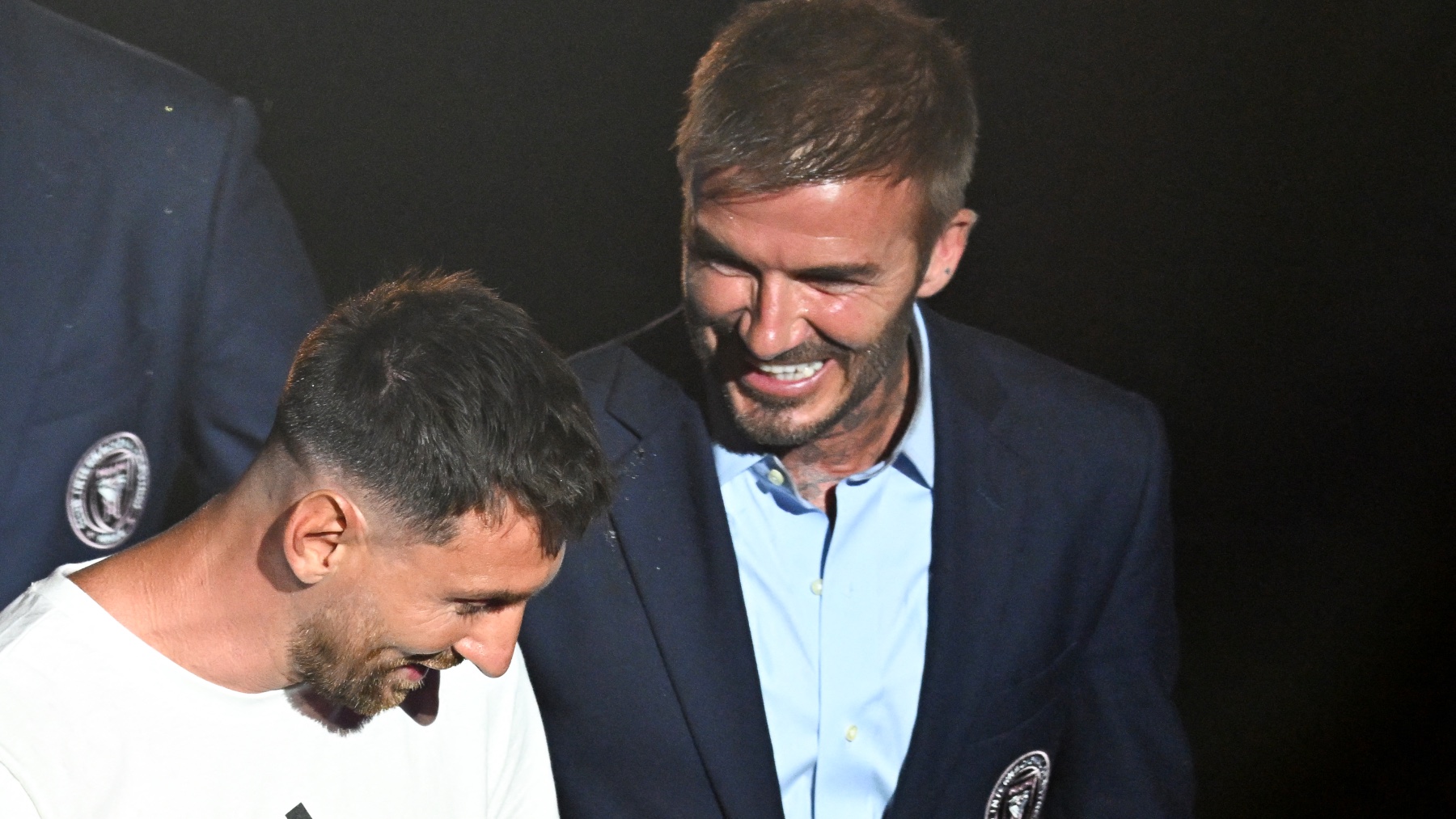Leo Messi y David Beckham, en la presentación del argentino. (AFP)