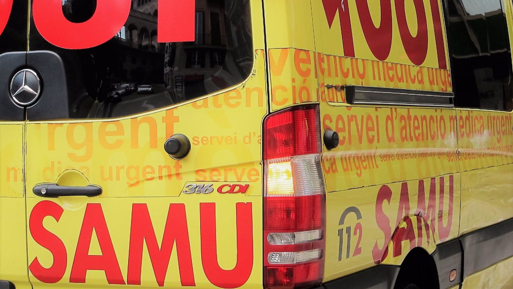 Una ambulancia del SAMU 061