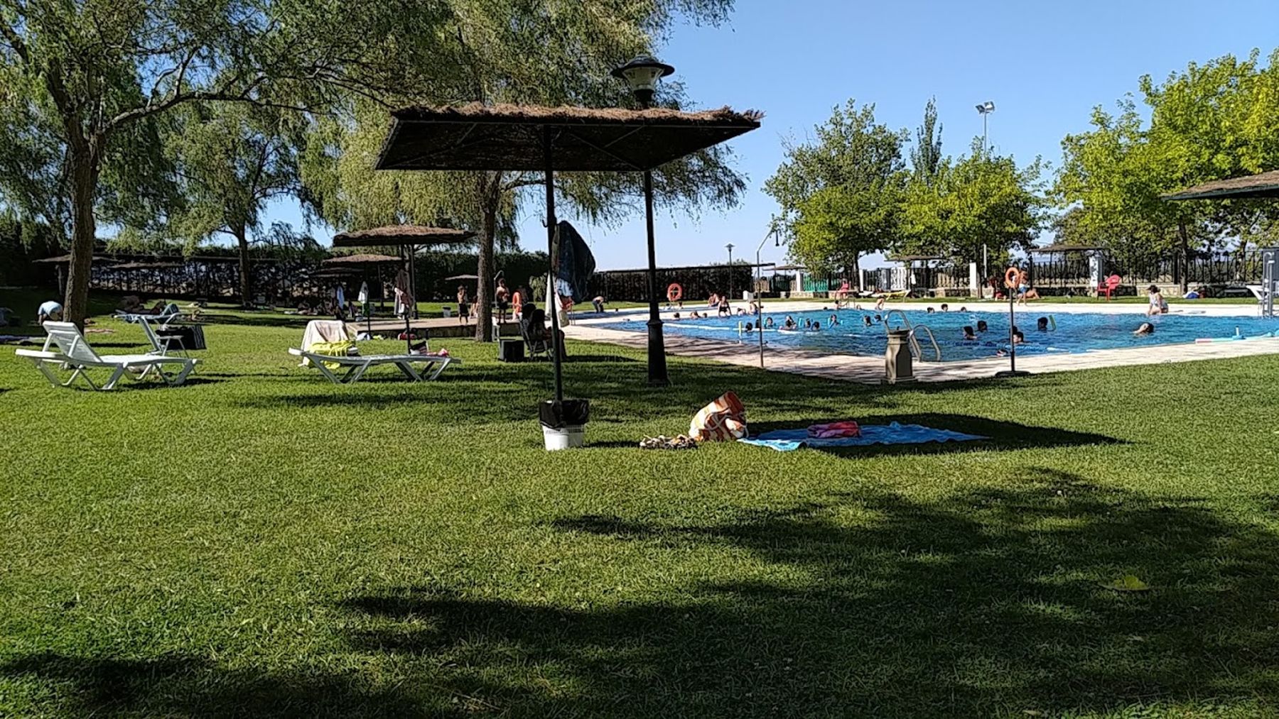 Segunda agresión en Pozoblanco en 24 horas: un hombre apuñala a su pareja en la piscina de un camping
