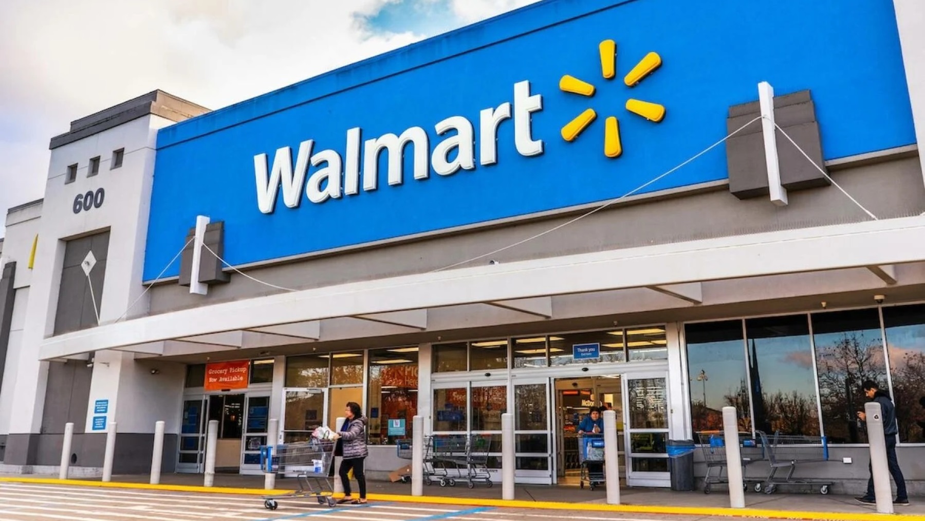 Un español va a un Walmart de EEUU y el vídeo no puede ser mejor: su reacción ya es viral