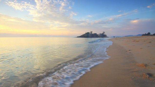 Es asqueroso pero funciona: el truco que tienes que conocer si te vas a la playa