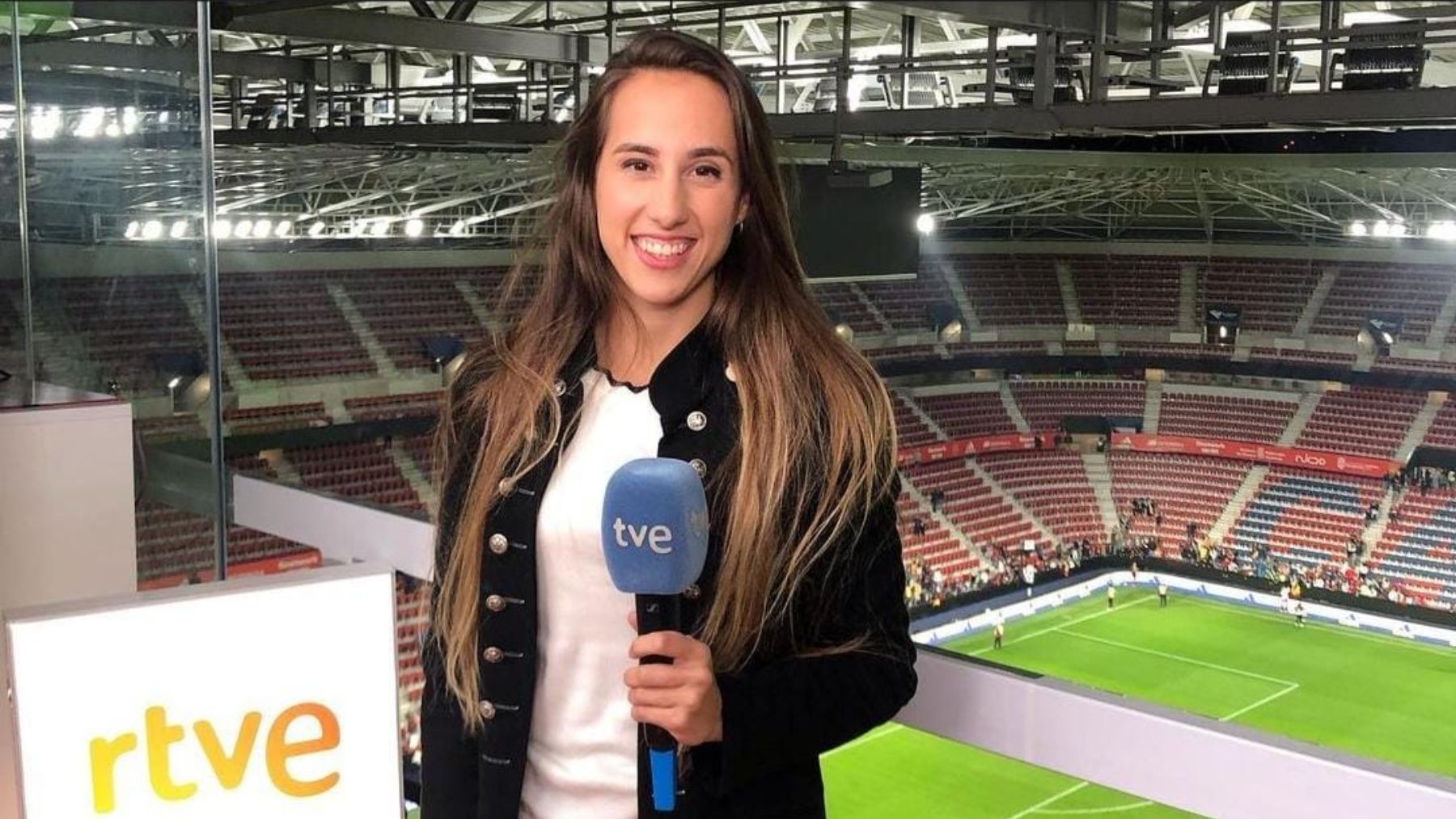 Alicia Arévalo, narradora de TVE (@aliciaarevalo29)