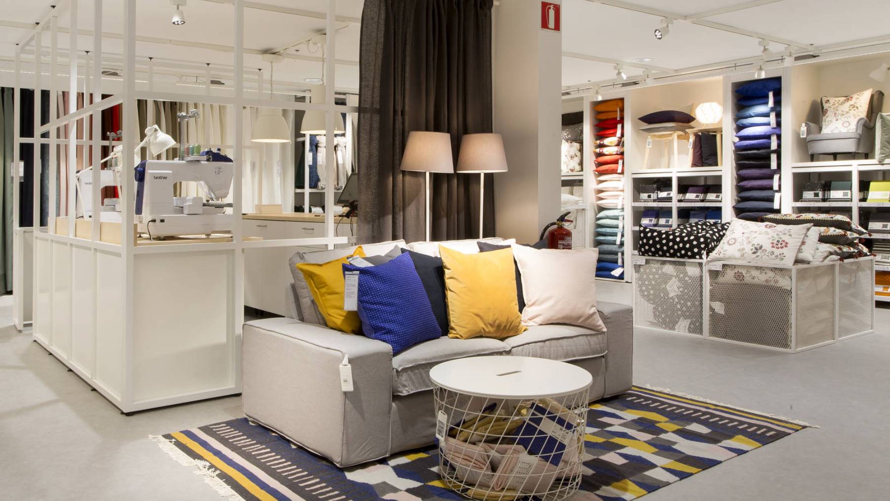 IKEA lo vuelve a hacer: su espejo de pared se corona como el artículo de decoración más vendido y deseado