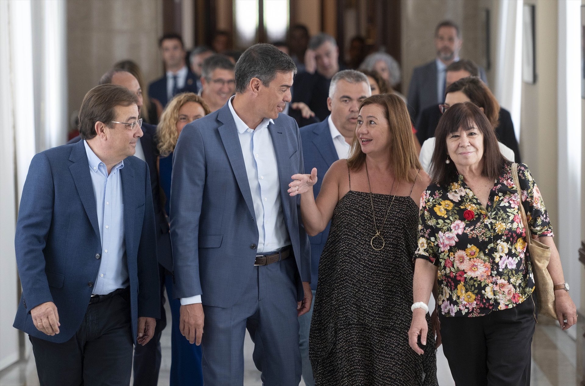 Pedro Sánchez junto a Francina Armengol, en el Congreso.