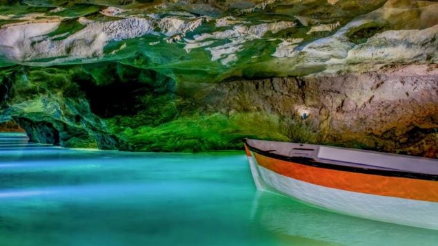 Es un paraíso escondido bajo el suelo y tienes que conocerlo: sus aguas son cristalinas